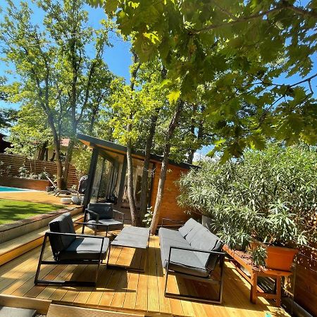 Pine-Wood Resort Balatonalmadi Bagian luar foto