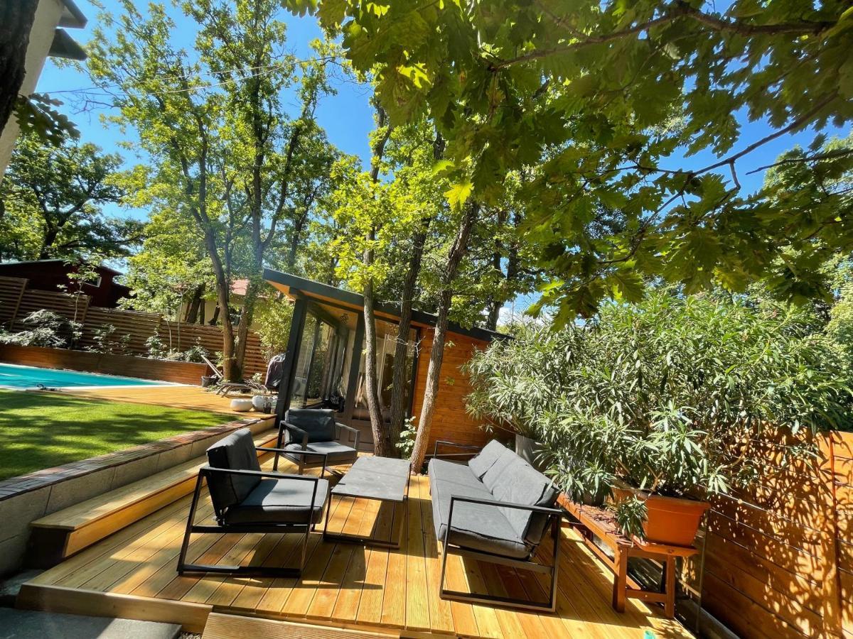 Pine-Wood Resort Balatonalmadi Bagian luar foto
