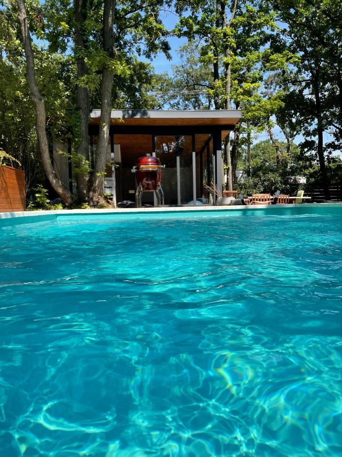 Pine-Wood Resort Balatonalmadi Bagian luar foto