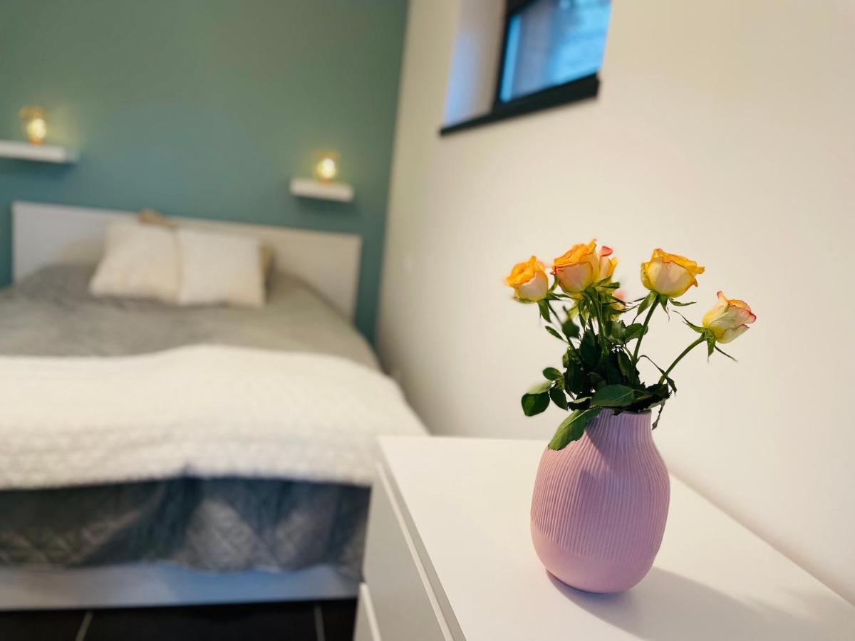 Pine-Wood Resort Balatonalmadi Bagian luar foto